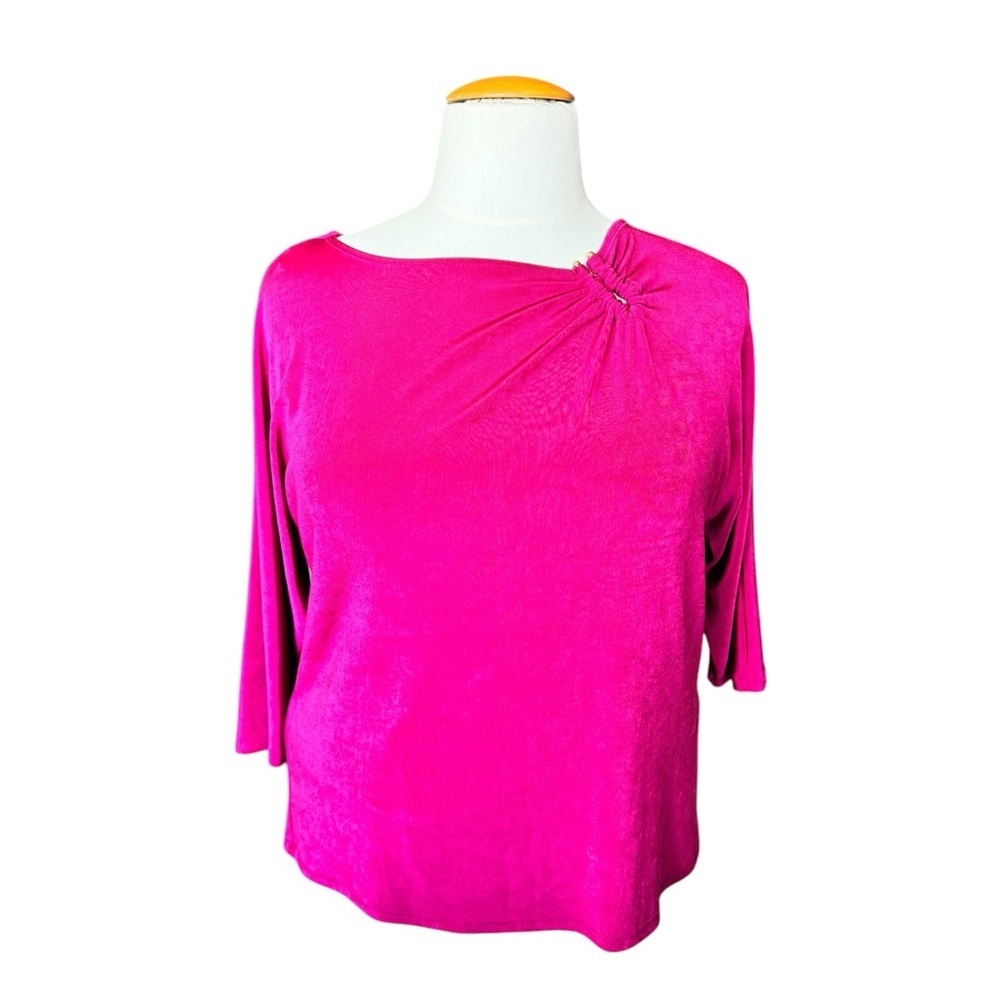 Chico’s Travelers Pink Ruched Top Size 2 XL Fuchsia Stretchy Knit Resort Coastal